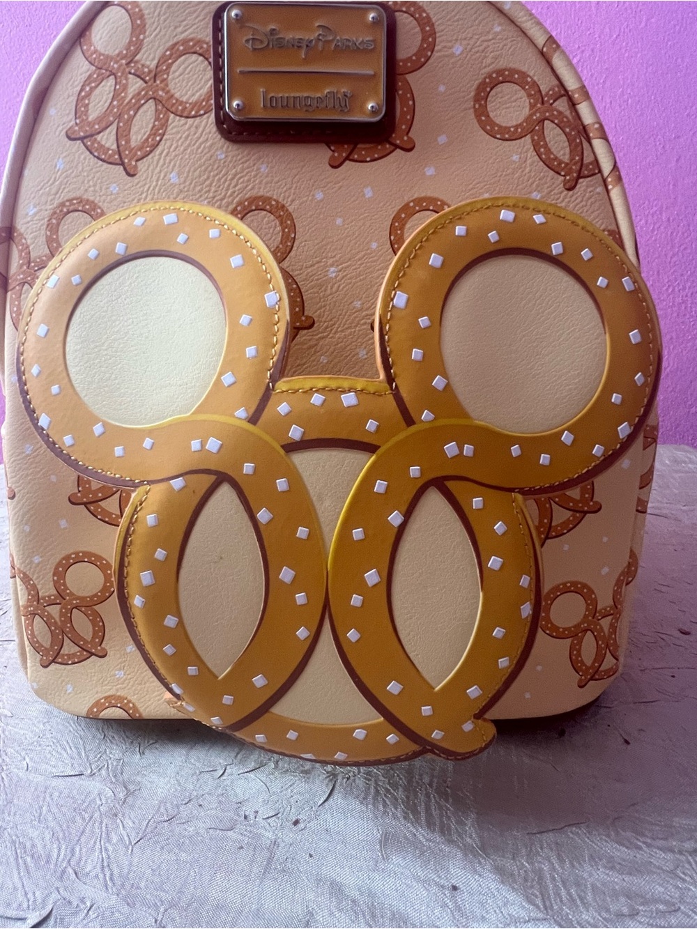 🥨 Loungefly Disney Pretzel Mini Backpack  Read Description - Picture 3 of 16